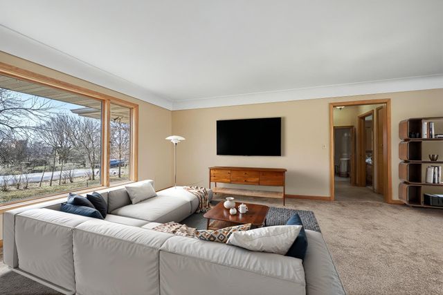 704 Main Street W, New Prague, MN 56071