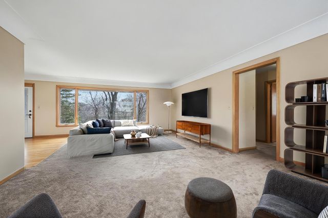 704 Main Street W, New Prague, MN 56071