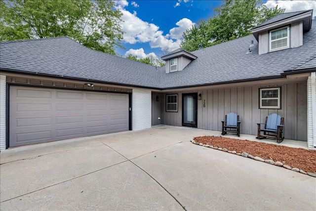 720 N Stratford, Wichita, KS 67206