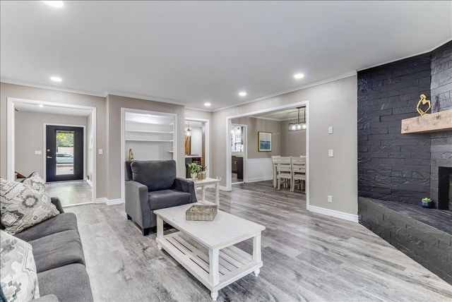 720 N Stratford, Wichita, KS 67206