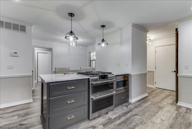 720 N Stratford, Wichita, KS 67206