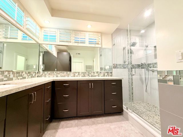 5500 Shenandoah Avenue, Los Angeles, CA 90056