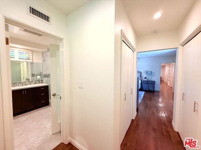 5500 Shenandoah Avenue, Los Angeles, CA 90056