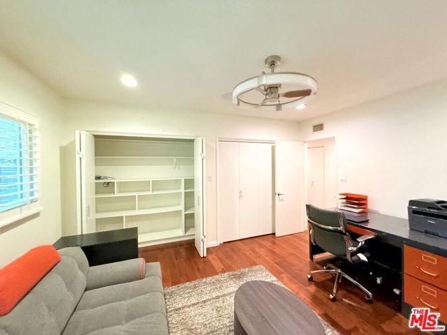 5500 Shenandoah Avenue, Los Angeles, CA 90056