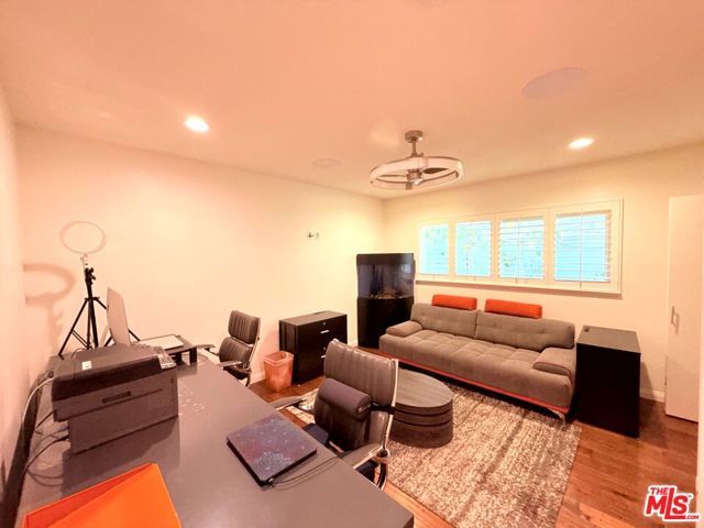 5500 Shenandoah Avenue, Los Angeles, CA 90056