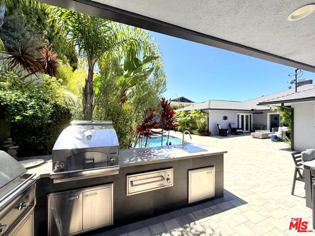 5500 Shenandoah Avenue, Los Angeles, CA 90056