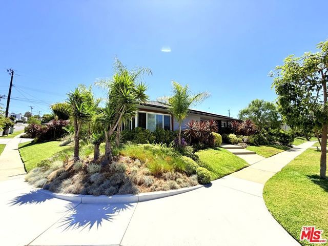 5500 Shenandoah Avenue, Los Angeles, CA 90056