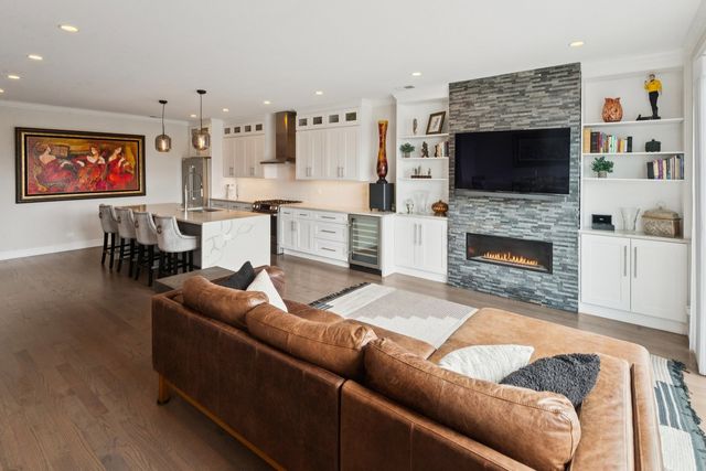 5137 N LINCOLN Avenue 4S, Chicago, IL 60625
