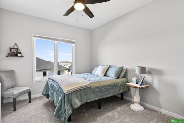 12368 Windsor Drive, Papillion, NE 68046