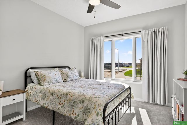 12368 Windsor Drive, Papillion, NE 68046