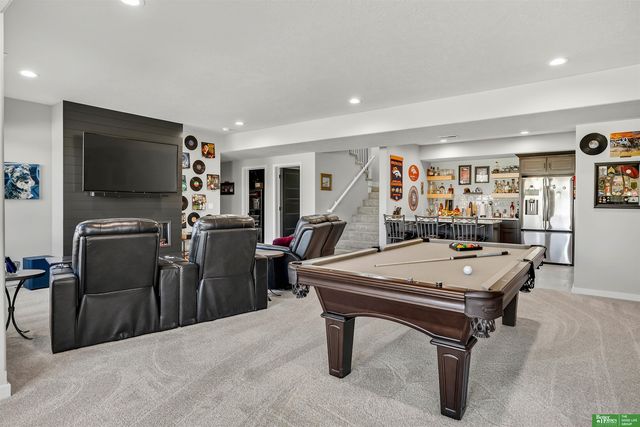 12368 Windsor Drive, Papillion, NE 68046