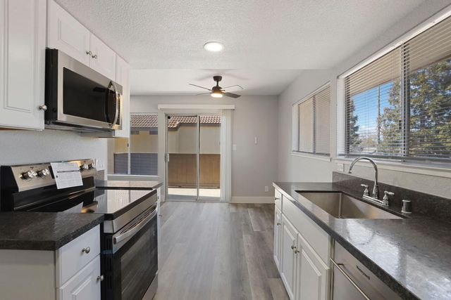 3701 Colonial Dr, Modesto, CA 95356