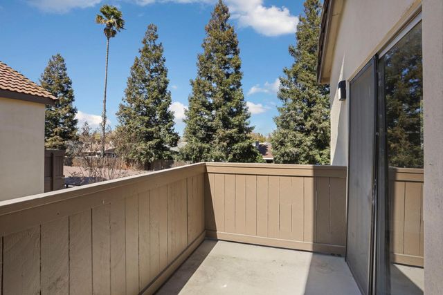 3701 Colonial Dr, Modesto, CA 95356