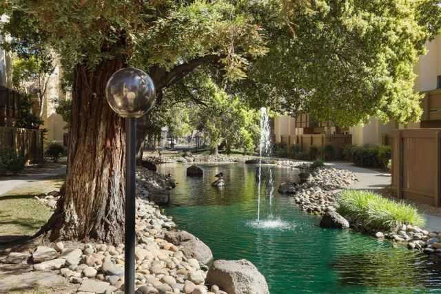 3701 Colonial Dr, Modesto, CA 95356