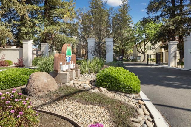 3701 Colonial Dr, Modesto, CA 95356