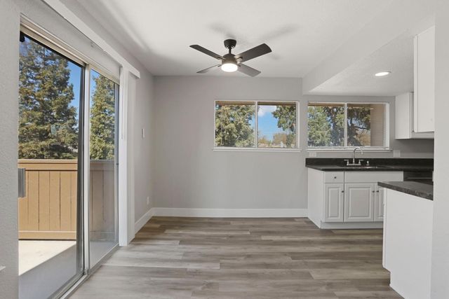 3701 Colonial Dr, Modesto, CA 95356