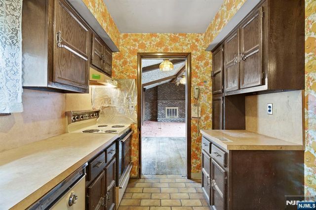 345 5th Street, Ridgefield Park, NJ 07660