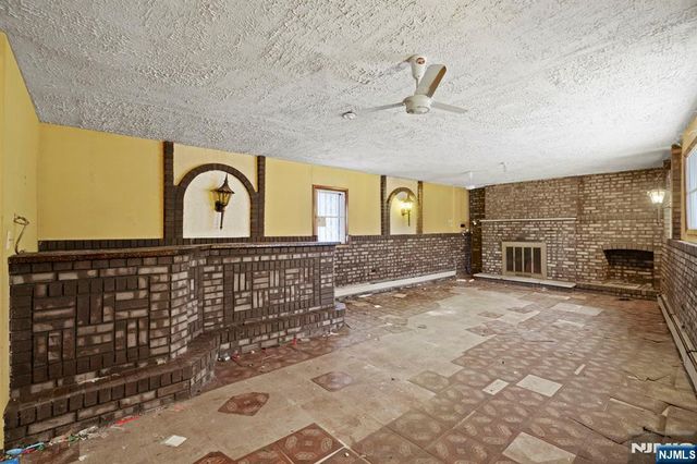 345 5th Street, Ridgefield Park, NJ 07660