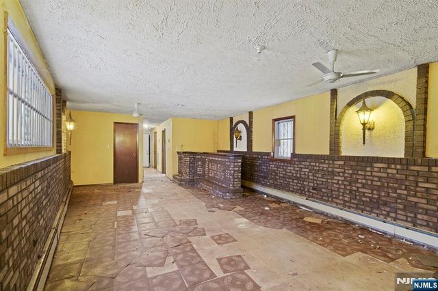 345 5th Street, Ridgefield Park, NJ 07660