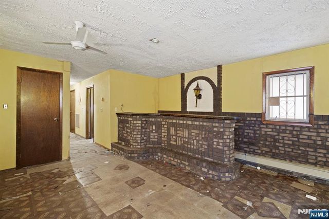 345 5th Street, Ridgefield Park, NJ 07660
