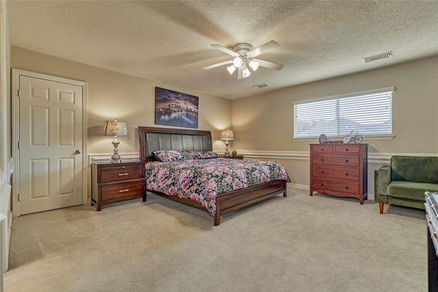 50 Fair Oak Street, Montgomery, TX 77356