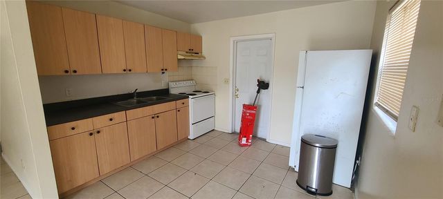 1109 E SENECA AVENUE, Tampa, FL 33612