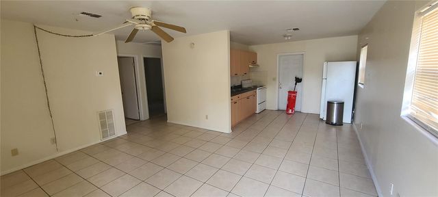 1109 E SENECA AVENUE, Tampa, FL 33612