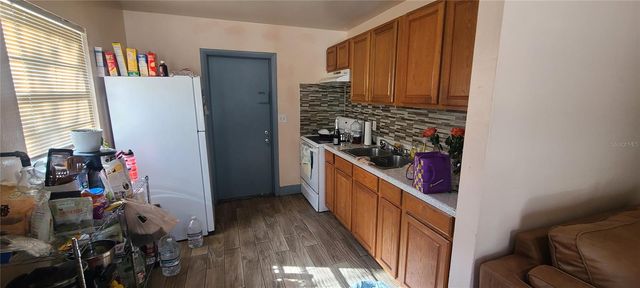 1109 E SENECA AVENUE, Tampa, FL 33612