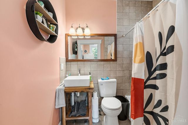 6146 Cedar, Elmwood Place, OH 45216