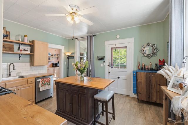 6146 Cedar, Elmwood Place, OH 45216