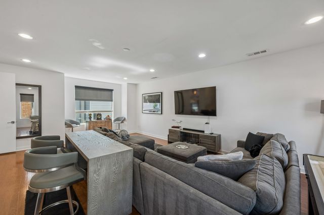 1925 California Drive 1, Dallas, TX 75204