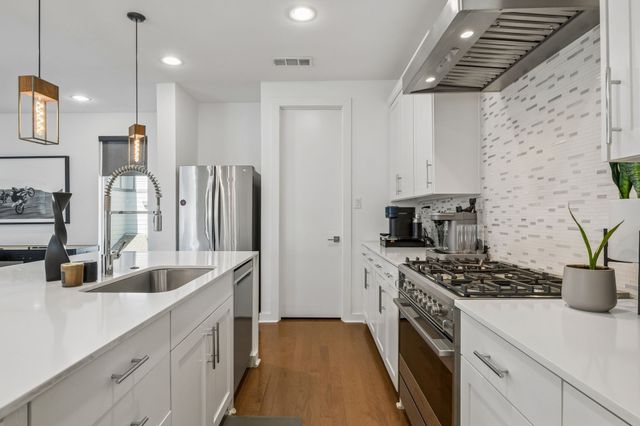 1925 California Drive 1, Dallas, TX 75204