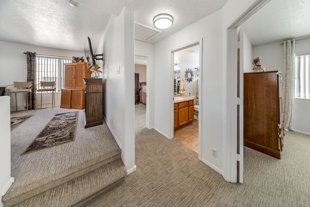 2812 MONUMENT Drive NW, Albuquerque, NM 87120