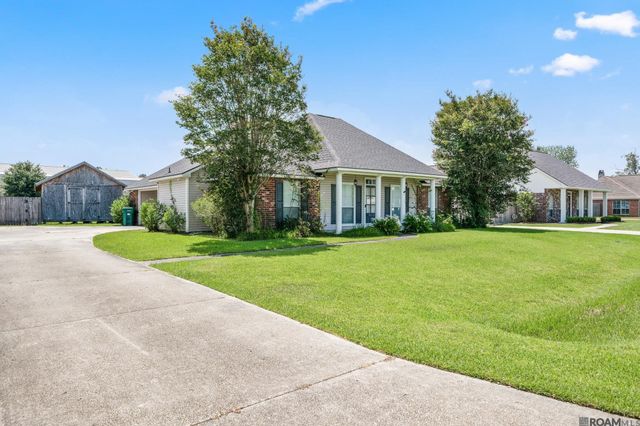 24610 Rolling Meadow, Denham Springs, LA 70726