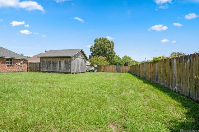 24610 Rolling Meadow, Denham Springs, LA 70726
