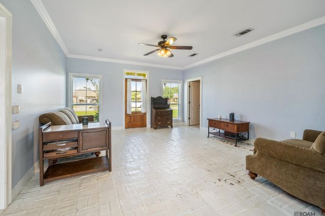 24610 Rolling Meadow, Denham Springs, LA 70726