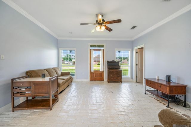 24610 Rolling Meadow, Denham Springs, LA 70726