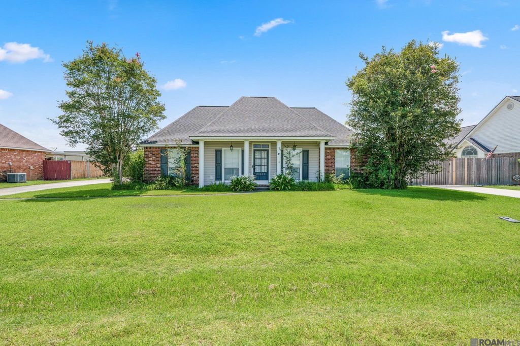 24610 Rolling Meadow, Denham Springs, LA 70726