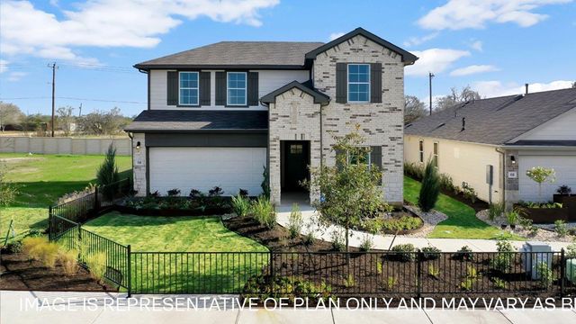 121 Mustange CIR, Buda, TX 78610