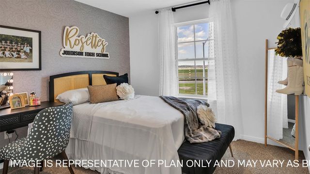 121 Mustange CIR, Buda, TX 78610