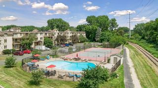 1304 W Medicine Lake Drive 320, Plymouth, MN 55441