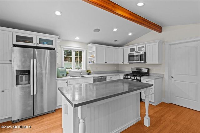 80 Oak Knoll Road, Waretown, NJ 08758