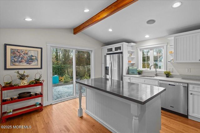 80 Oak Knoll Road, Waretown, NJ 08758