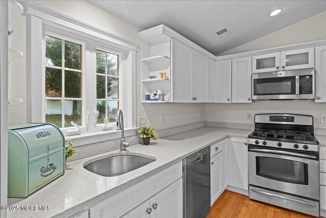 80 Oak Knoll Road, Waretown, NJ 08758