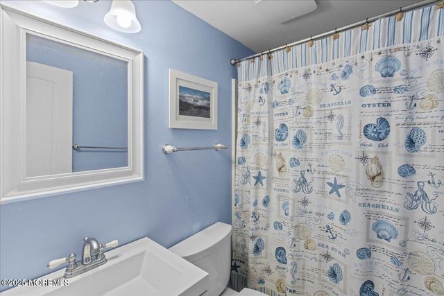 80 Oak Knoll Road, Waretown, NJ 08758