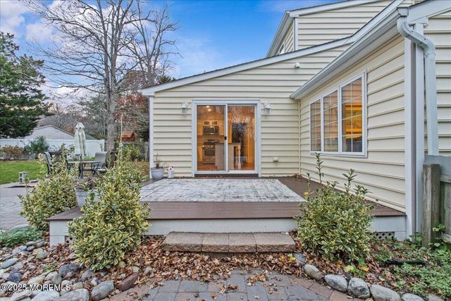 80 Oak Knoll Road, Waretown, NJ 08758