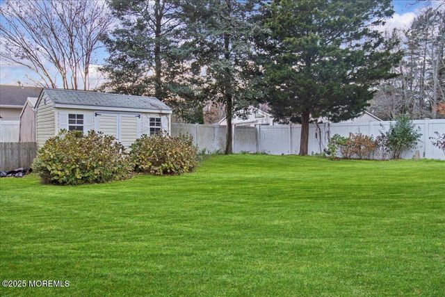 80 Oak Knoll Road, Waretown, NJ 08758