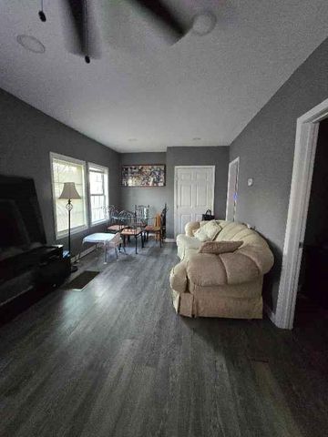 1418 HARDESTY Avenue, Kansas City, MO 64127