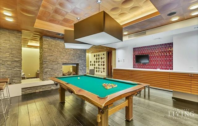 99 John St Apt 506, New York City, NY 10038