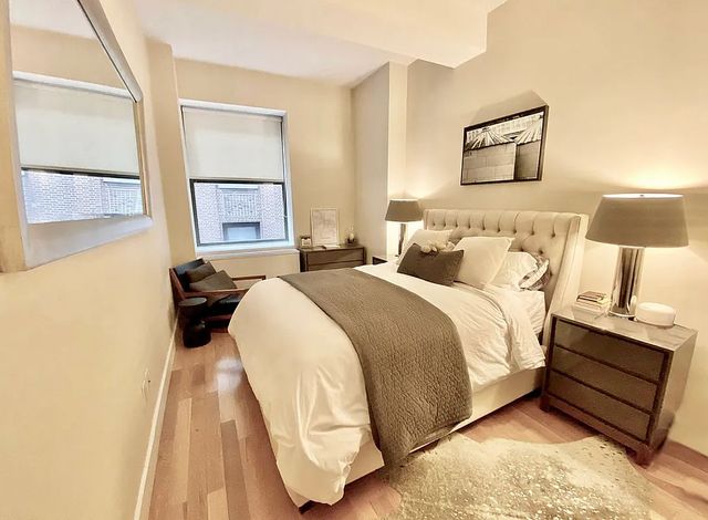 99 John St Apt 506, New York City, NY 10038